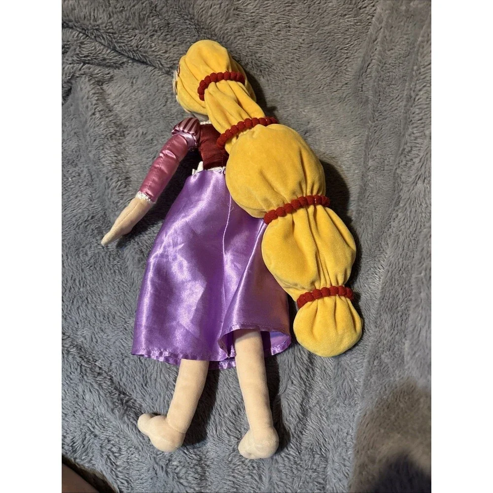 Disney Store Tangled the Series Rapunzel Plush 18